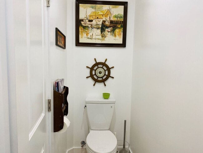 Building Photo - Executive Rental Fully Furnished PERFECT GETAWAY, MOUNTAIN RETREAT WITHIN TOWN!!