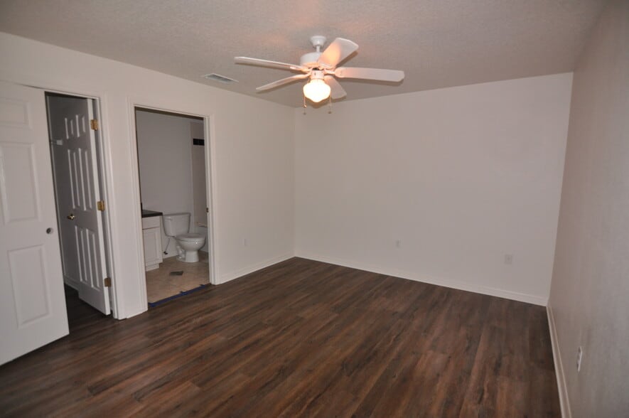 Building Photo - 6745 Dairy Rd