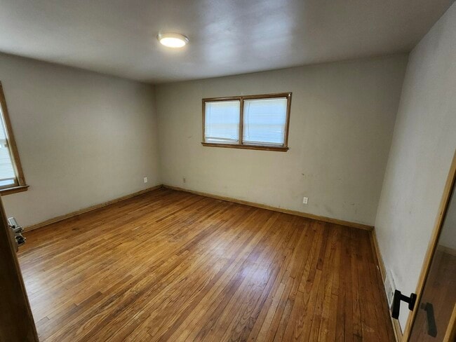 Building Photo - 18314 Chagrin Blvd