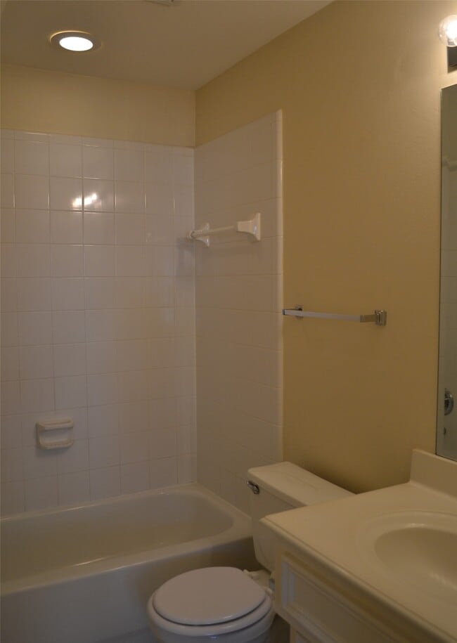 Building Photo - 3003 Terrace Hills Ln