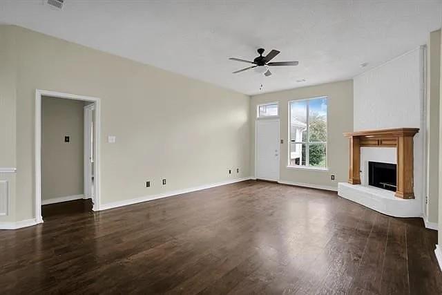 Building Photo - 827 Cornell Ln