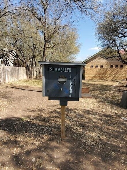 Building Photo - 645 Sierra Mar Lp