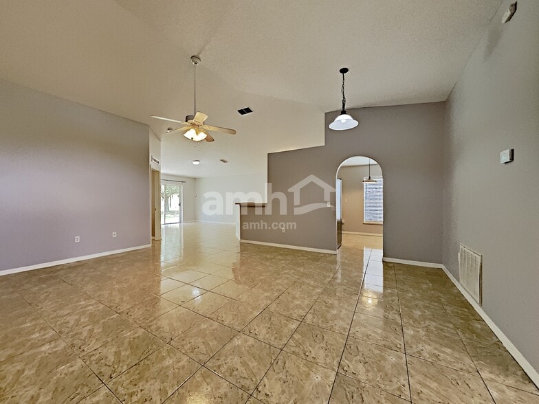 Building Photo - 16918 Corner Hill Ct