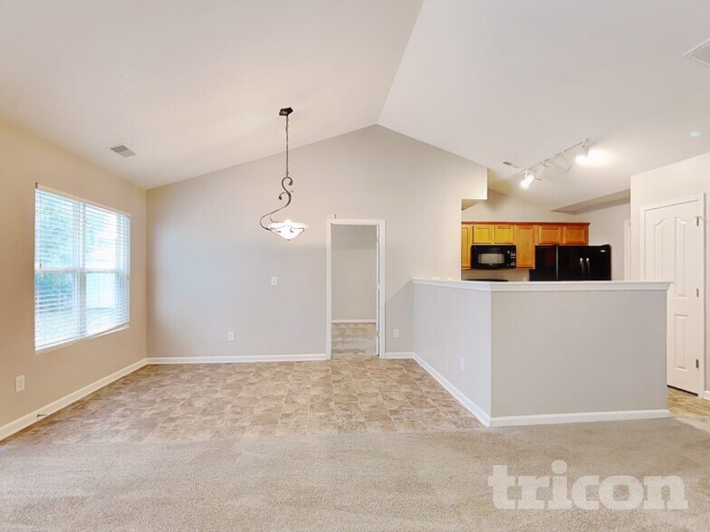 Building Photo - 142 Jacobs Woods Cir