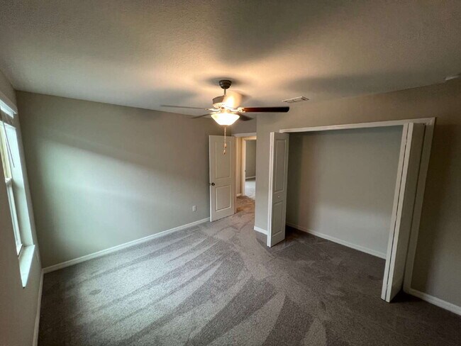 Building Photo - 7303 Canterbury Bells Ct