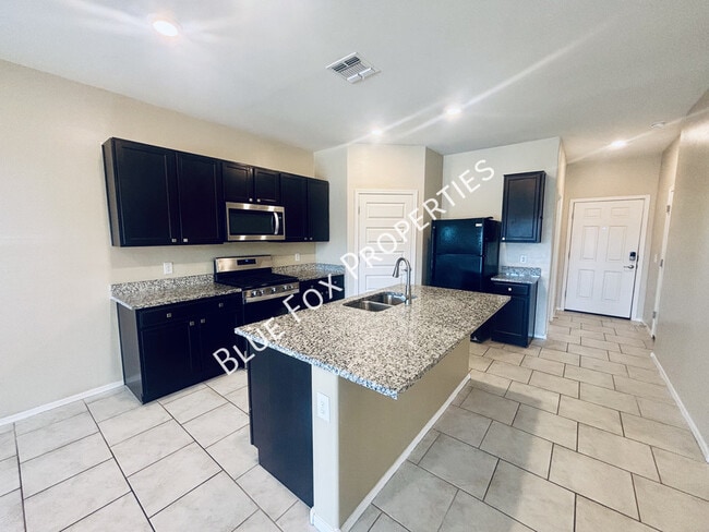 Building Photo - 10232 N Crooked Peak Trail