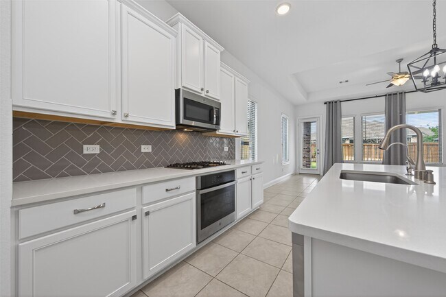 Building Photo - 4353 Victoria Pine Dr