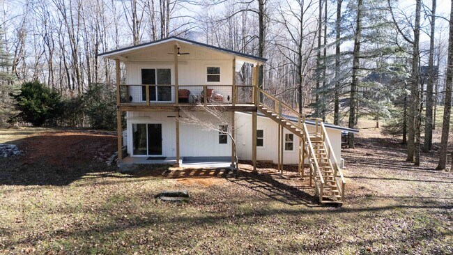 Building Photo - 124 Glad Tidings Ln