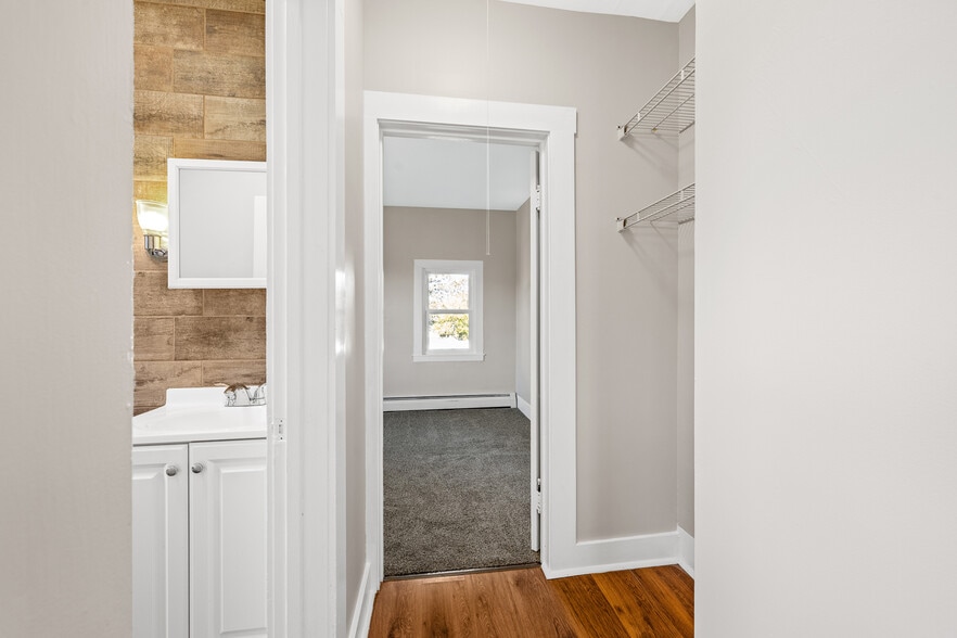 Building Photo - 5312 Genesee St