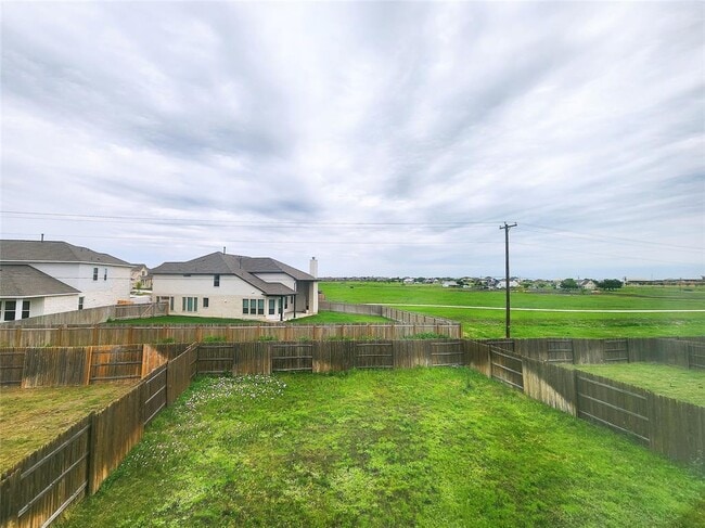 Building Photo - 20028 Ploughshores Ln