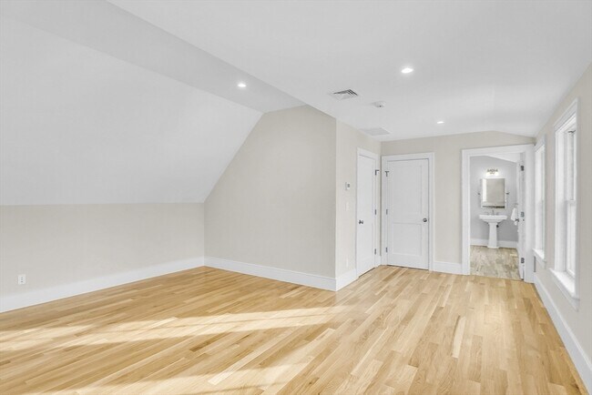 Building Photo - 21 Saw Mill Cir