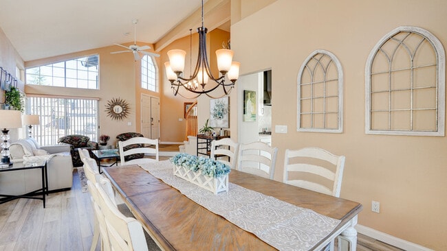 Building Photo - 9520 Wellington Cir