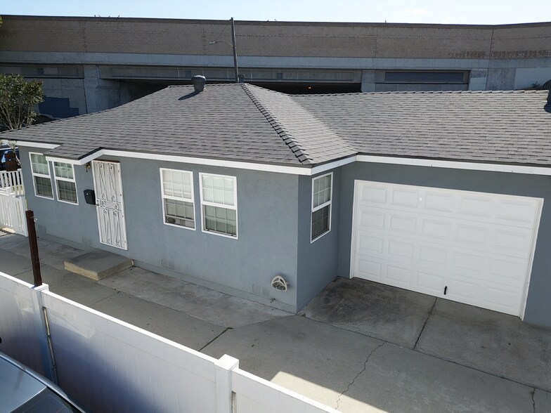 Building Photo - 4117 W 166th St