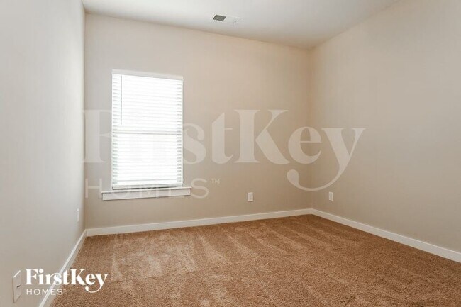 Building Photo - 160 Co Rd 1702