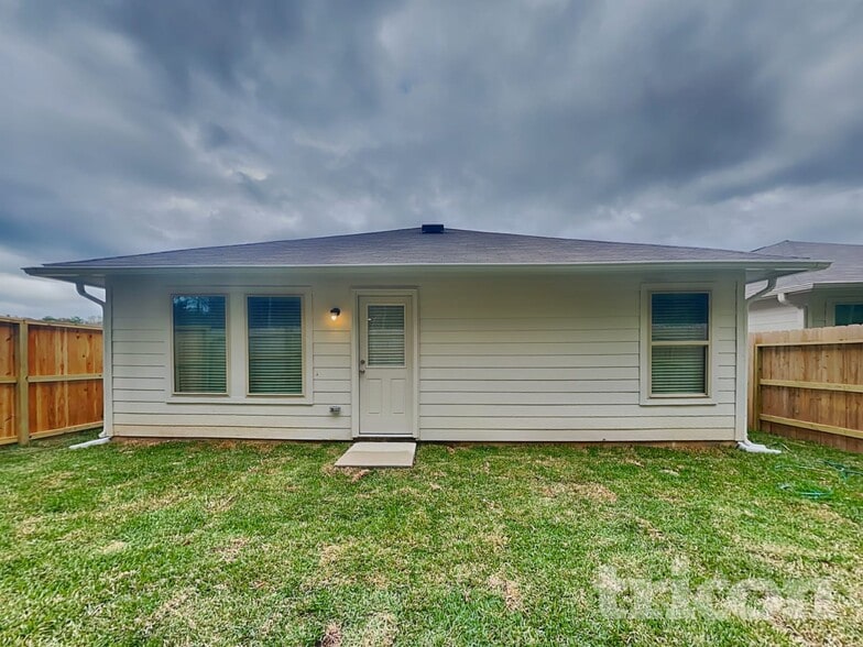 Building Photo - 17166 Quaking Aspen Ln