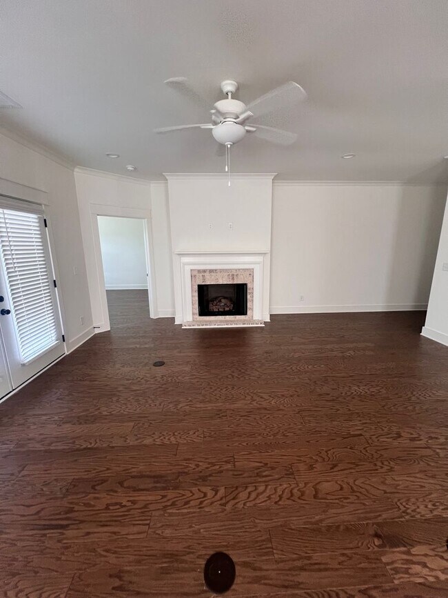 Building Photo - New Construction- One level home with luxurious finishes!