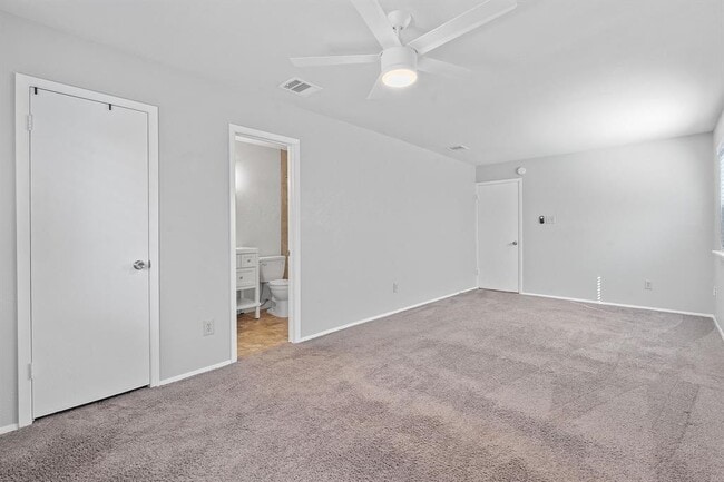 Building Photo - 3930 Leafield Dr