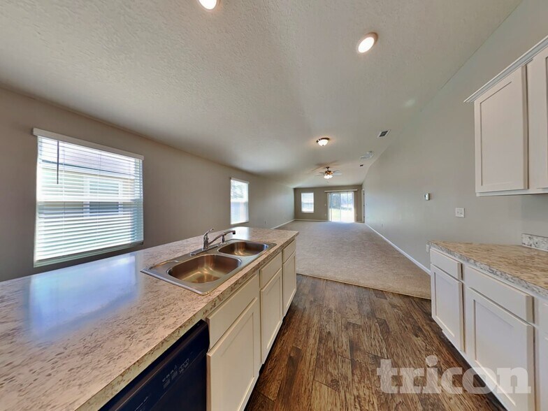 Building Photo - 2858 Buck Creek Pl