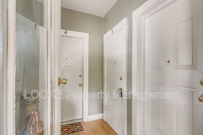 Building Photo - 1411 6th Ave