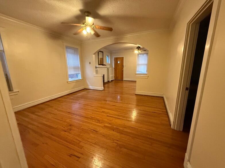 Primary Photo - 3650 Dover Pl