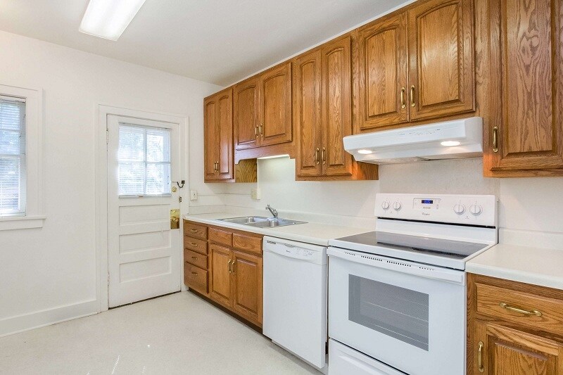 Building Photo - 216 Melrose Ct