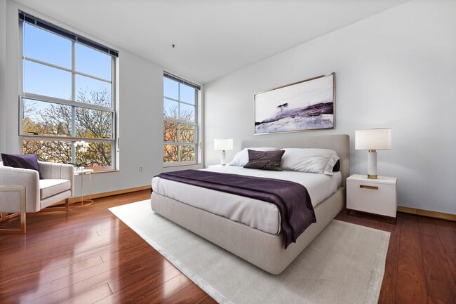 Building Photo - 10 Ann St