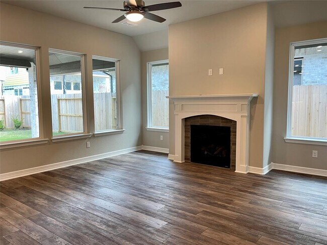 Building Photo - 24226 Maple Summit Ln