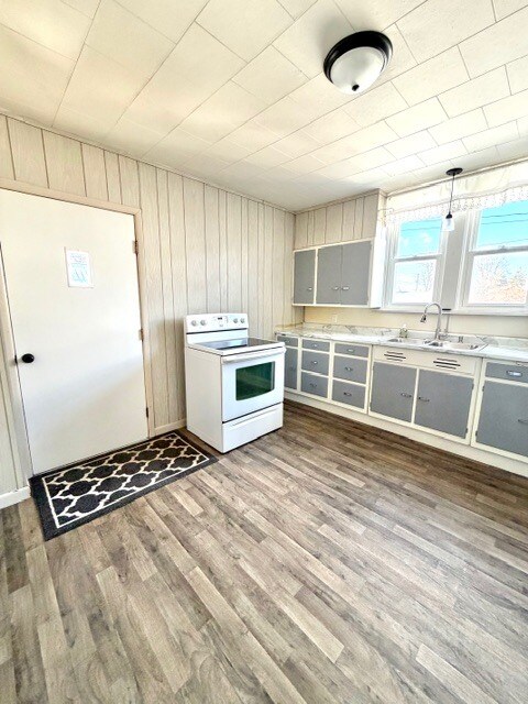 Building Photo - 522 Duplex