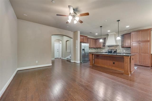 Building Photo - 1003 Brook Hollow Dr