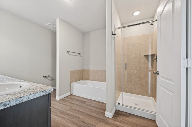 Building Photo - 940 21st St