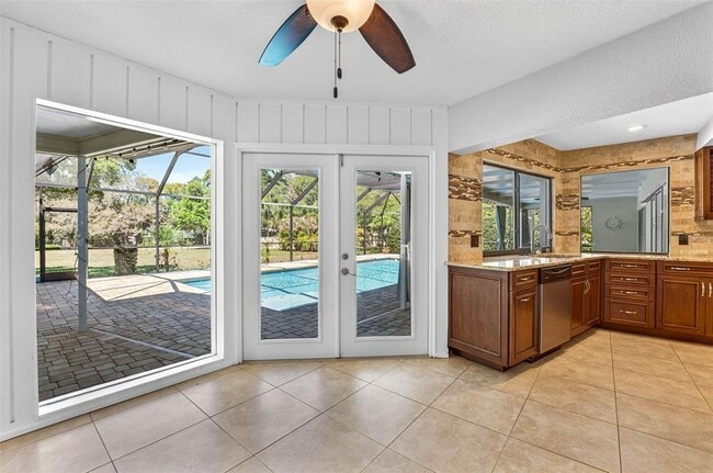 Building Photo - 2111 Paddock Cir