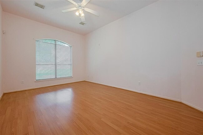 Building Photo - 12214 Elk Meadow Dr