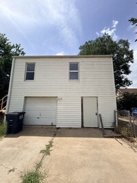Building Photo - 312 N Johnson St