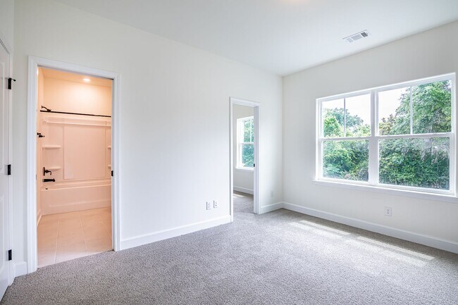 Building Photo - Newly Built Lowcountry Townhome
