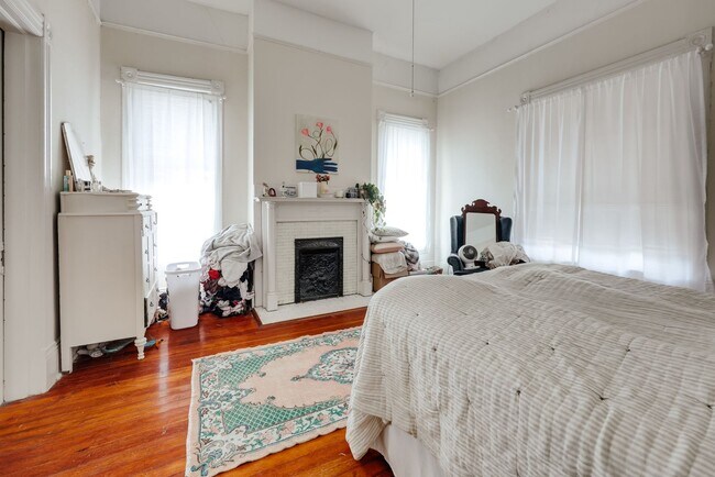 Building Photo - 295 Oglethorpe Ave