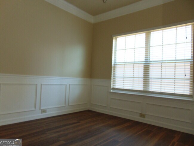 Building Photo - 1320 Napa Valley Dr SW