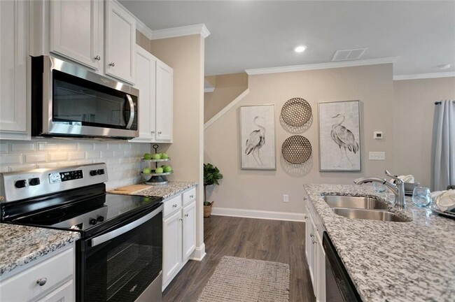 Building Photo - 600 Waterstone Dr