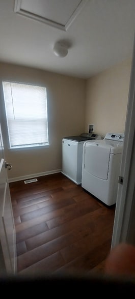 Building Photo - 2510 Yorkway