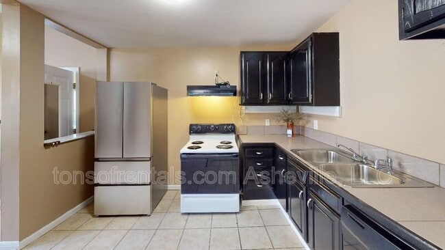 Building Photo - 50 Ledbetter Rd