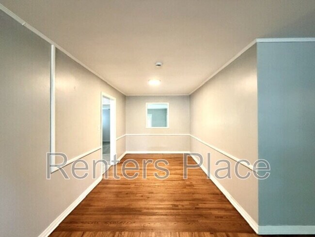 Building Photo - 4689 S Troost Ave