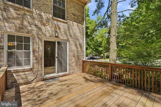 Building Photo - 9101 Bronze Bell Cir