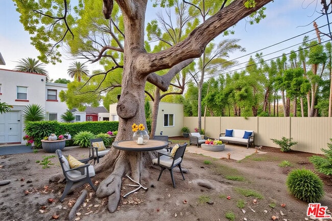 Building Photo - 10281 Dunleer Dr