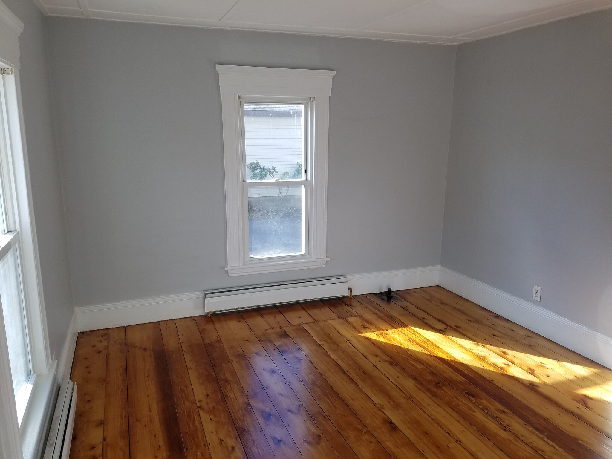 Building Photo - 857 Broadway