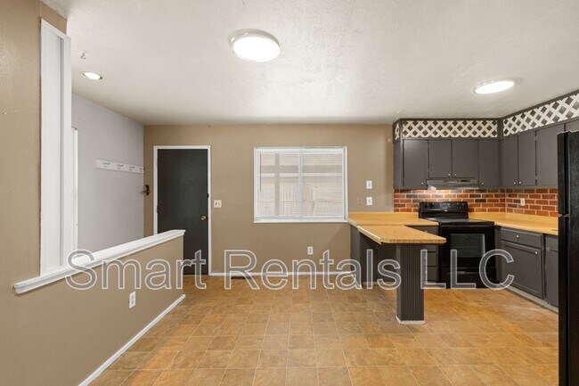 Building Photo - 1114 Ransome Ct