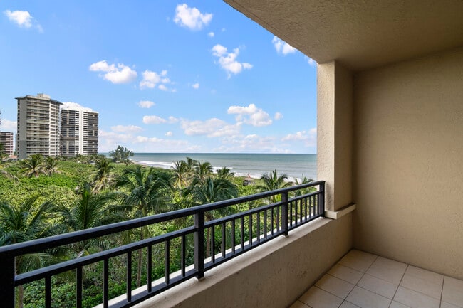 Building Photo - 3800 N Ocean Dr