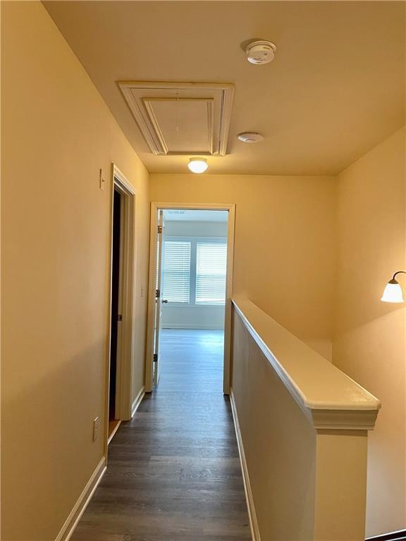 Building Photo - 2660 Maple Leaf Terrace