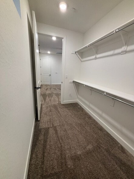 Building Photo - 2121 W Sonoran Desert Dr