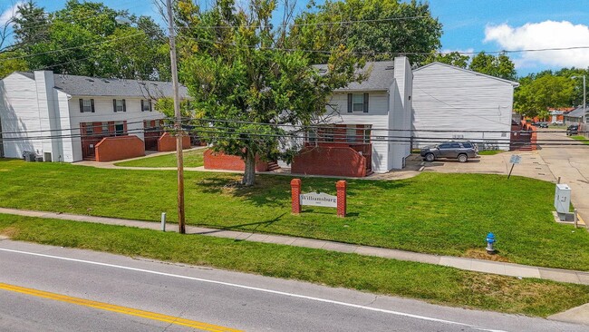 Building Photo - 3 Bed 2 Bath unit Close to Downtown