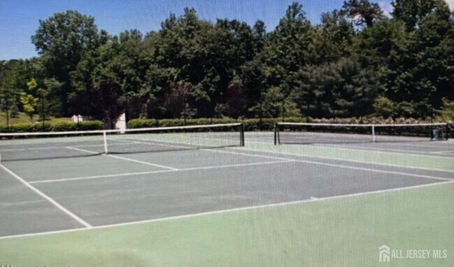 Building Photo - 40 Azalea Dr