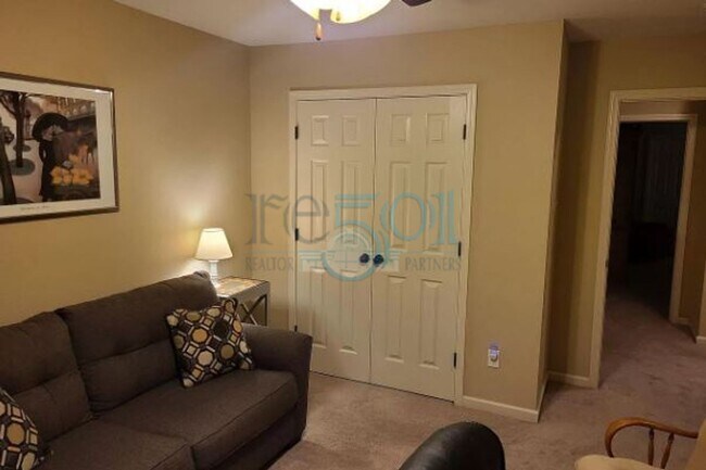 Building Photo - 8700 Johnson Dr